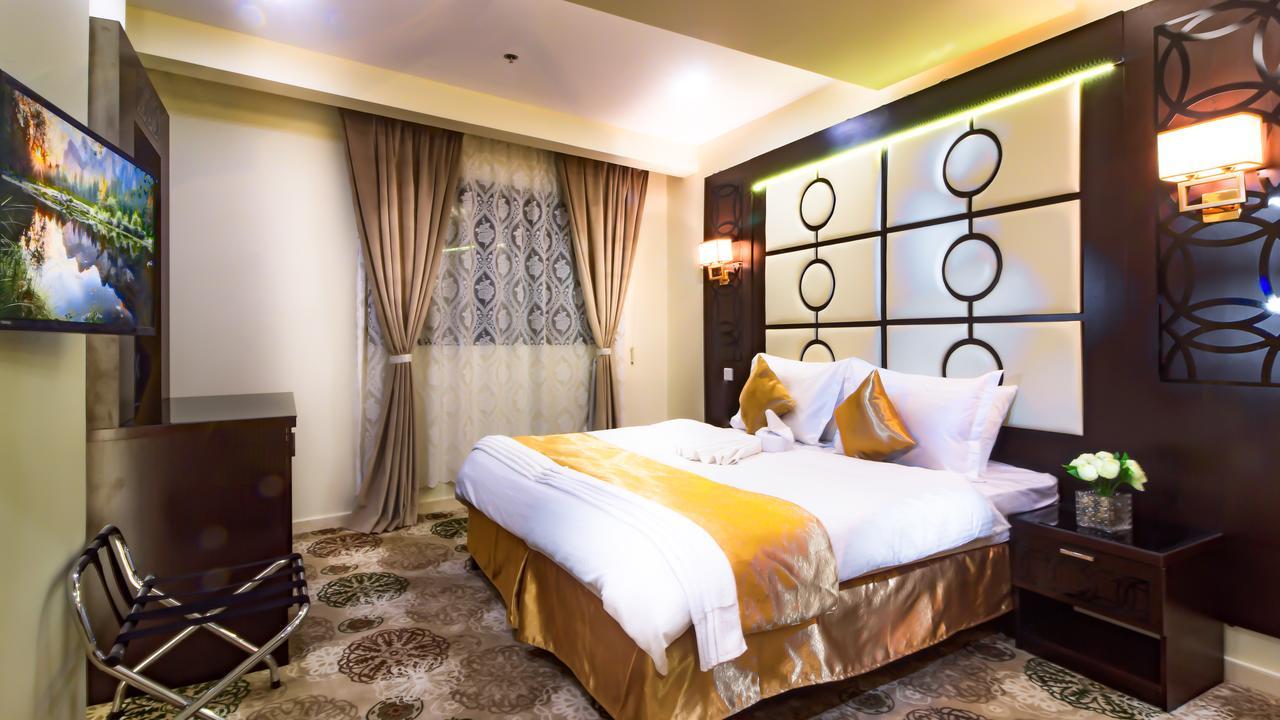 Al Bayraq Hotel होटल