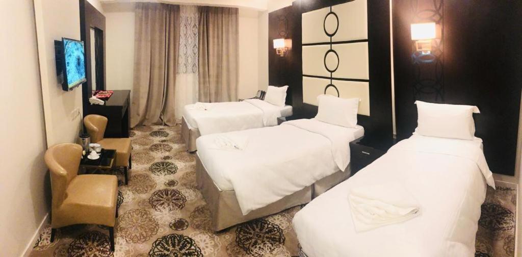 होटल Al Bayraq Hotel 3*
